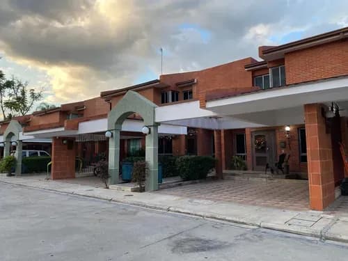 Angelica Rivas Vende Town House En Residencias Bonaventure Home, Mañongo-naguanagua. Carabobo