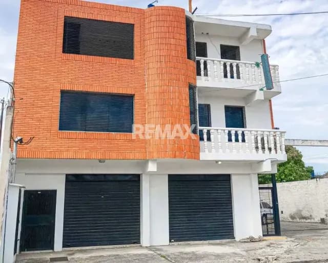 Hotel en Venta Carrera 14 entre Calles 53 y 54 Zona Oeste - Barquisimeto