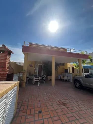 Remax Lider Vende Casas Bote B -alexis Quinan