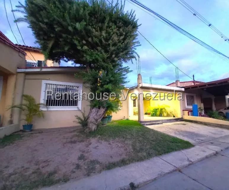 Casa (1 Nivel) en Venta en Camino de la Mendera, Lara