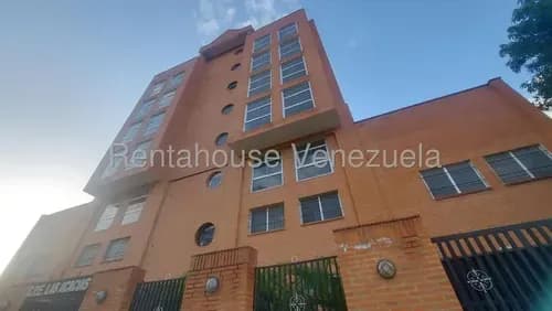 Oficina Comercial En Alquiler En Cpe Las Acacias Valencia Lr Carabobo Ideal Para Emprender Tu Negocio A Pocos Metros De La Av. Bolivar Norte