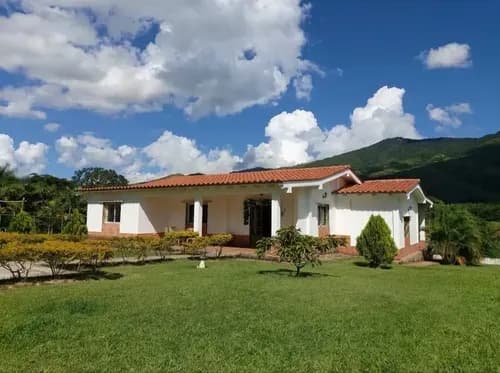 Venta De Casa Campestre En Chirgua Yaracuy 07-28