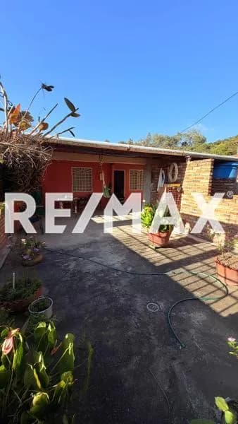 En Venta Casa de Campo en el sector el molino capacho independencia