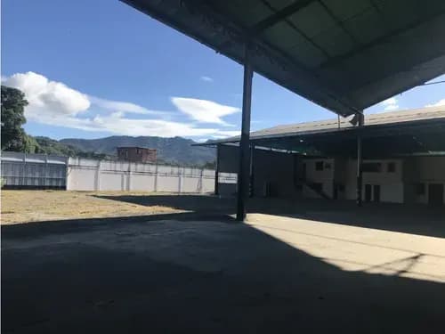 Vendo Terreno/galpón T:13.800m2; C:3.600m2 Guatire,