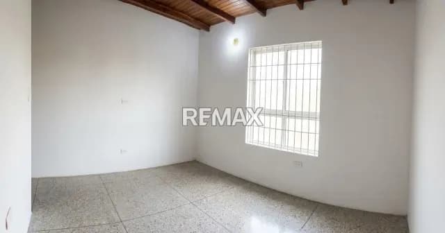 Se vende casa en la urbanización Lomas del bosque, Maturín