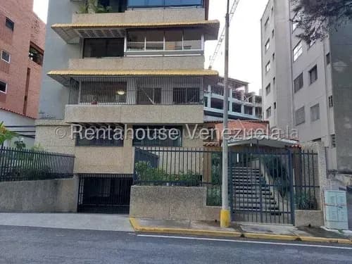 Apartamento Amplio Totalmente Remodelado En Venta Los Naranjos De Las Mercedes Abm