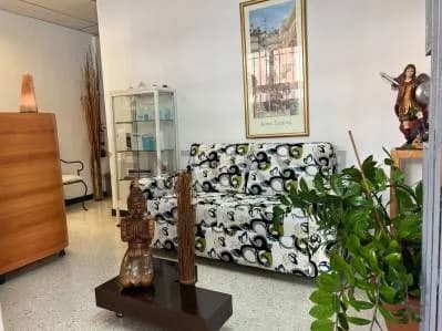 Excelente Local Comercial Acondicionado para Centro Estético o Servicios