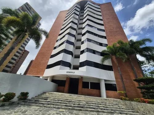 *solo Clientes* Apartamento En Valle Blanco. Conjunto Cerrado Apartamento De 3 Habitaciones 2 Baños Cocina Con Tope De Cuarzo, Piso Bajo Pisos En Marmol Maletero 2 Puestos De Estac.