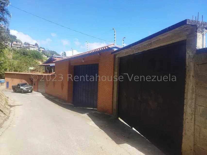 Casa (Multipes Niveles) en Venta en La Suiza, Miranda