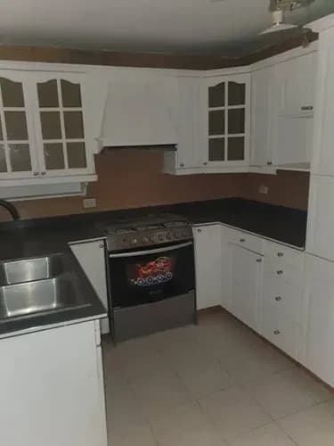 Impecable Casa Unifamiliar De Dos Niveles Con Patio, Parrillera Y Excelente Capacidad Habitacional Ubicación De Alta Seguridad En La Urbanización Terrazas De Los Nísperos Pa:324197