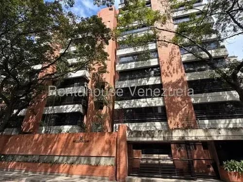 Apartamento En Alquiler, Ubicado En La Campiña, Mls 26-12779