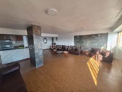 Amplio Pent-house En Venta Al Centro Barquisimeto. Monica Carrasquel Asesor Inmobiliario