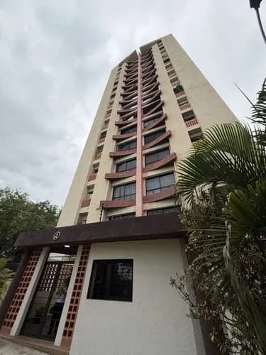 Meb, Venta De Apartamento En Lomas De Los Mangos Pozo Y Planta, 30588