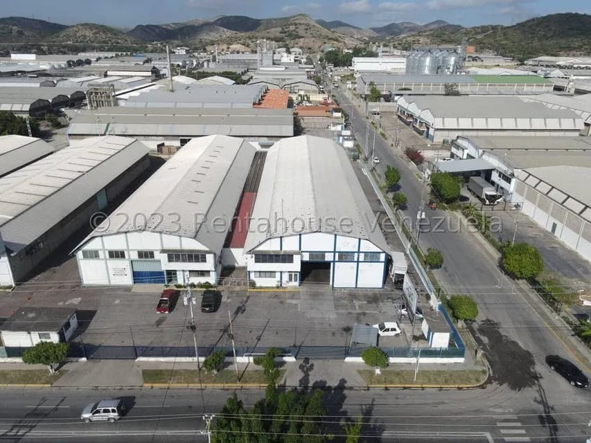 Comercial (Galpon - Deposito) en Venta en Zona Industrial 3, Lara