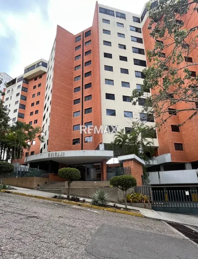 EN VENTA Apartamento en Res. Vulcano 110 m² Piso 2