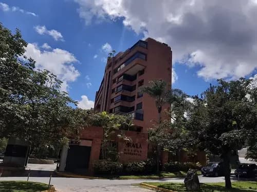 Se Vende Apartamento Ph La Tahona, Caracas, 670 M2, 6 H, 8 B, 5 E, Tres Niveles, Negociable.