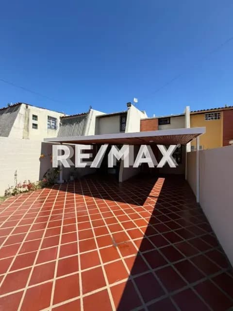 CASA EN URB LAGO MAR BEACH