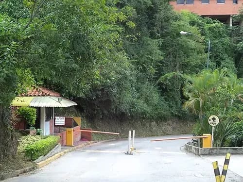Apartamento En Alquiler Colinas De Bello Monte Pf Am