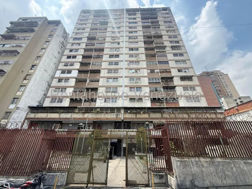 Apartamento (1 Nivel) en Venta en Parroquia Altagracia, Distrito Metropolitano