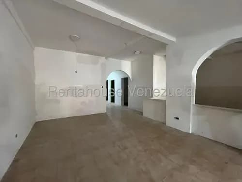 Ideal Para Su Negocio Gran Casa En Venta San Bernardino 26-18635 Jca