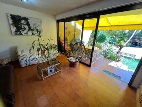 Vp Townhouse En Venta Urb. Lomas De Prados Del Este, Caracas 24-18649 Yg