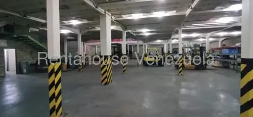 Se Alquila Galpón En Guatire (valle Arriba)