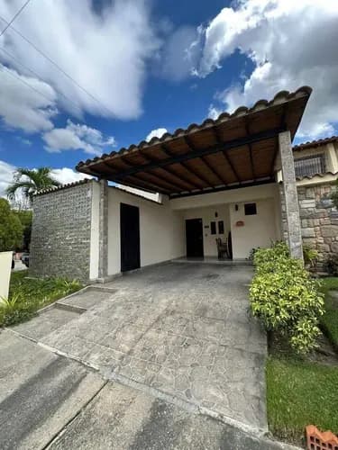 Venta De Townhouse En San Diego Res. Villaserino Country Park Esta Ubicado En Esquina (cl)