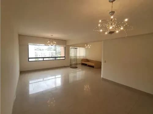 Vendo Amplio Y Cómodo Apartamento 129m2 Urb Las Esmeraldas Latahona My