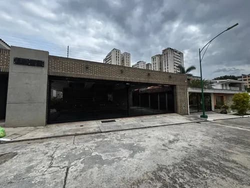 Venta Casa Moderna En Los Nísperos Amoblada Con Planta Eléctrica Y Pozo