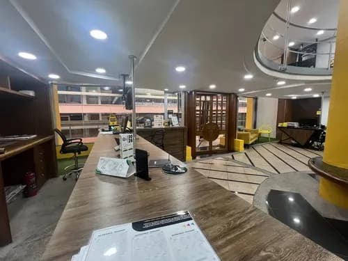 Local Comercial En Alquiler Centro Comercial Camoruco Av. Bolivar Valencia. Excelente Ubicación Una Oportunidad Para Tu Empresa. Dapo