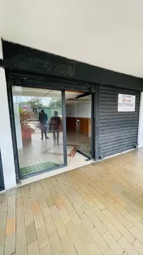 Local Comercial U Oficina En Alquiler Diagonal Al Antiguo Éxito En Planta Alta (solo Clientes) Kl
