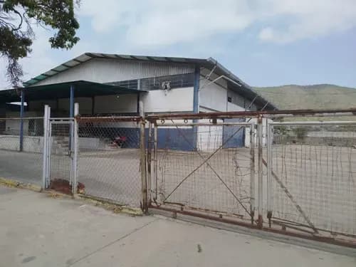 Momentum En Venta Empresa Ubicado En La Zona Industrial Santa Rosa, Puerto Cabello