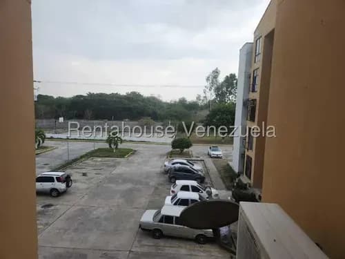 Apartamento En Venta Equipado Y Amoblado Piso Bajo En Rio Sinaruco Urb Paraparal Los Guayos