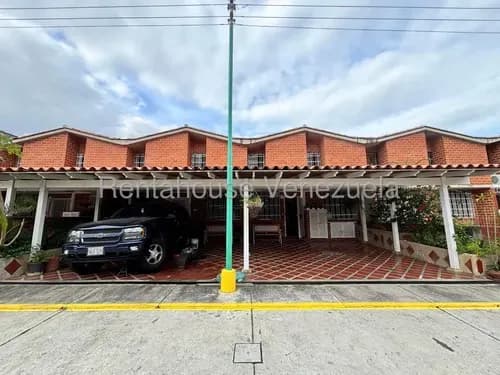Townhouse En Venta - Guarenas - Scarlet Contreras - Mls 26-20440