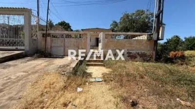 Terreno Haticos por abajo