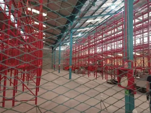 Zona Industrial Del Este 2400mts 5 Muelles De Carga