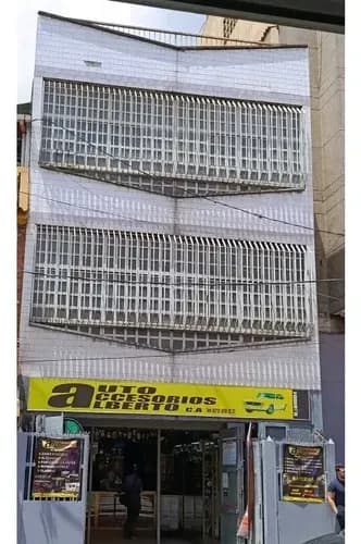 Vendo Edificio Comercial 420m2 Catia 0586