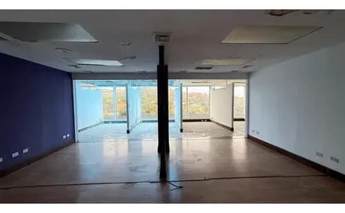 Se Vende Oficina 712m² Prados Del Este