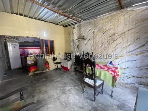 Excelente Local Comercial En Venta En Cabudare, Maritza Lucena, Cód. 26-8418, Espacio Comercial Con Excelente Distribución. Gas Directo. Tanque Subterráneo.