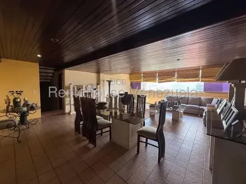 Abella266883 Disfruta De Una Increíble Vista Y Acogedora Casa , Dispone De Conjunto De 3 Anexos
