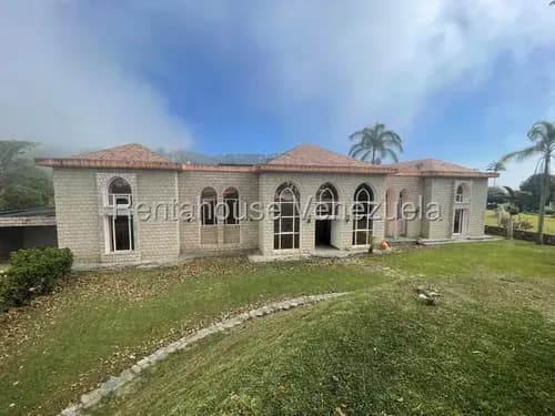 San Diego De Los Altos, Venta Casa Espectacular Y Señorial, Jardines Espectaculares, Agua De Manantial, Calle Privada Solo 10 Casas. Mo 26-16849