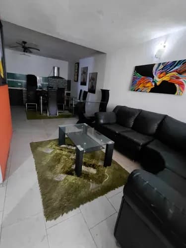 Clientes Mgb Ofrece En Alquiler Casa Amoblada En San Diego Urbanización Monteserino 240mtrs