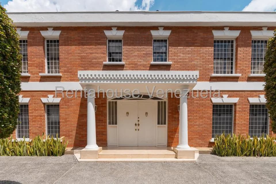 Casa (Multipes Niveles) en Venta en Los Naranjos del Cafetal, Distrito Metropolitano