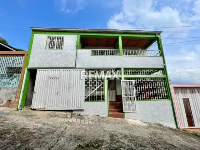 Apartamento. Venta. Campo C