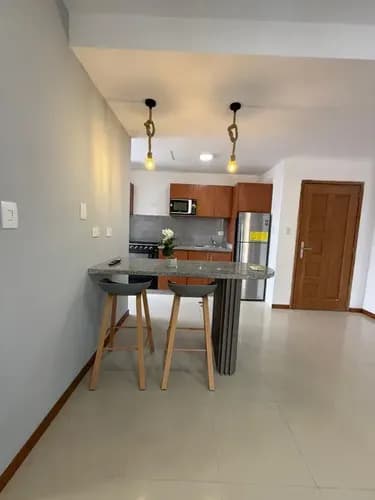 Nueva Captación: Exclusivo Apartamento En Formato De Super Oportunidad Con Balcón Vista A La Montaña, Piscina Y Gimnasio Residencias Altavista Suites, Urbanización El Rincón Hc-inp