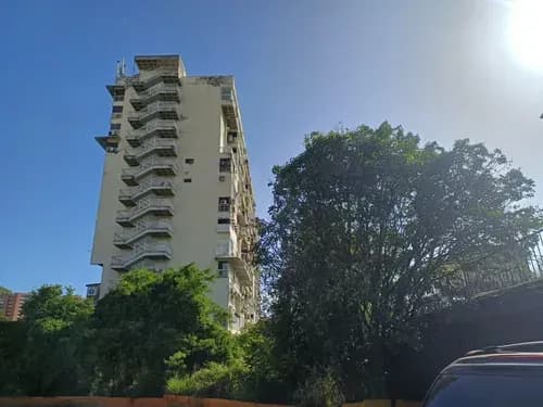 Cubículos En El Centro Comercial Los Chaguaramos