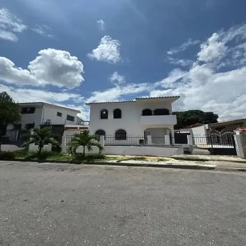 Mc Alquila Casa Comercial Trigal Sur - Inc-553