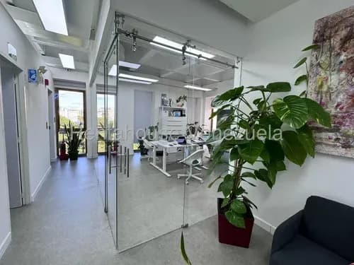 Mb // Ofcina En Venta - Los Palos Grandes // Mls #26-20285
