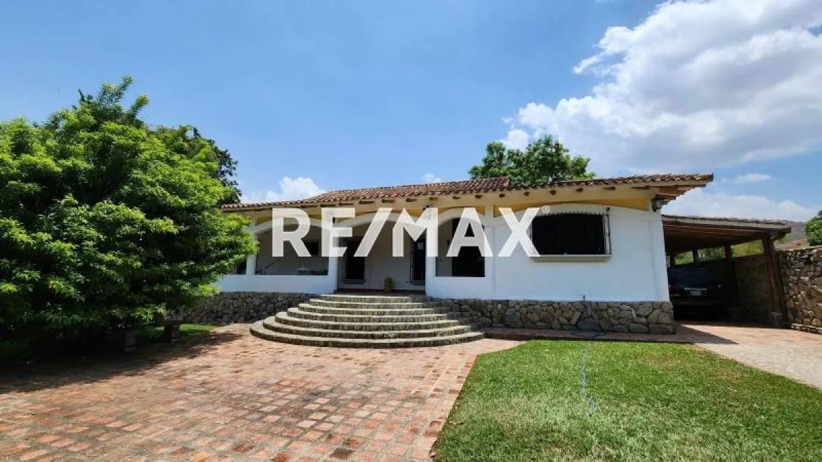 Venta Casa urbanización El Solar Guataparo Valencia