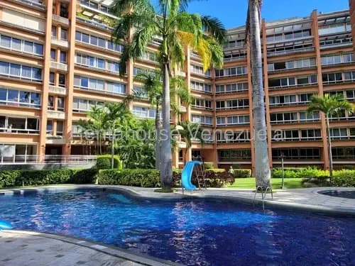Cv Apartamento En Alquiler En Los Chorros Yf 26-10332